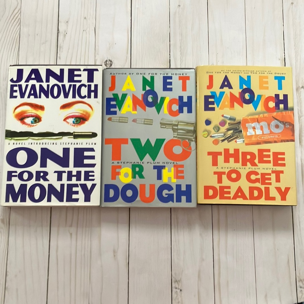Janet Evanovich Stephanie Plum books 1-3 early edition bundle!